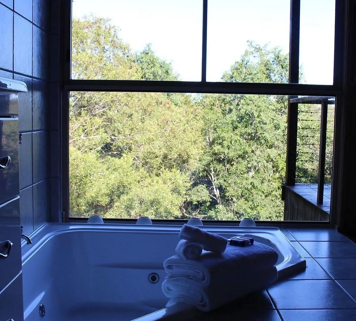 Lodge Belle'S At Montville